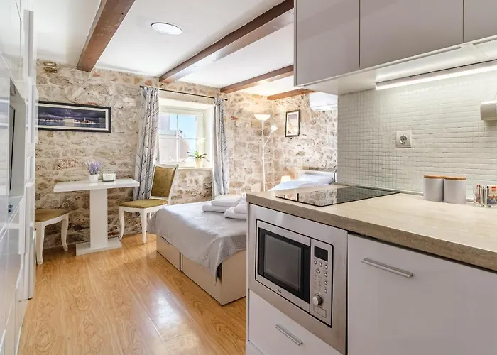 Sv.duje Appartement *